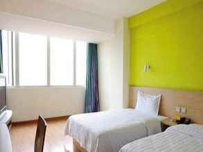 ห้องนอน 4 7 DAYS INN XIANYANG RENMIN ROAD FENGHUANG PLAZA BR