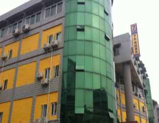 Exterior 2 7 DAYS INN LUZHOU SHU LU STREET CHUNHUI ROAD BRANC