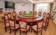 Restoran 5 Greentree Inn Tangshan Lubei District Hancheng Tow