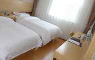 Kamar Tidur 3 Greentree Inn Tangshan Lubei District Hancheng Tow