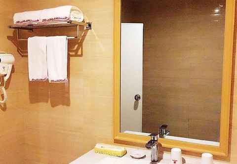 In-room Bathroom Greentree Inn Rizhao Donggang Area Haina Shopping