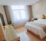 Bedroom 4 Greentree Inn Huainan Shannan New District 2Nd Mid