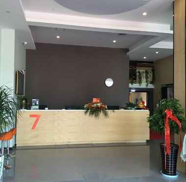 Lobi 2 7 DAYS PREMIUMA GUANYUN NANJING WEST ROAD HESHENG 