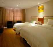 Bedroom 3 Greentree Inn Shandong Taian Wanda Plaza Bus Stati