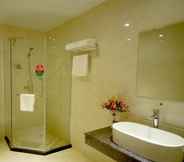 In-room Bathroom 4 Greentree Inn Shandong Taian Wanda Plaza Bus Stati