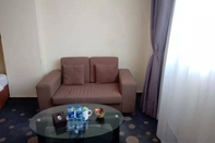 Ruang Umum GreenTree Inn Shenzhen Kengzi Town Express Hotel