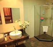 In-room Bathroom 7 Greentree Inn Lanzhou Yantan High Tech Zone Nanhe