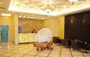 Lobi 7 GreenTree Inn Qianan Fortune Center Hotel