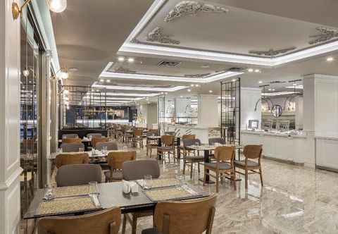 レストラン Blue Marlin Deluxe Spa Resort