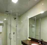 In-room Bathroom 5 Greentree Inn Jiangsu Xuzhou Peixian Bus Station T