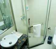 In-room Bathroom 5 SHELL TAIYUAN XIAODIAN DISTRICT TAIHAO ROAD AIRPOR