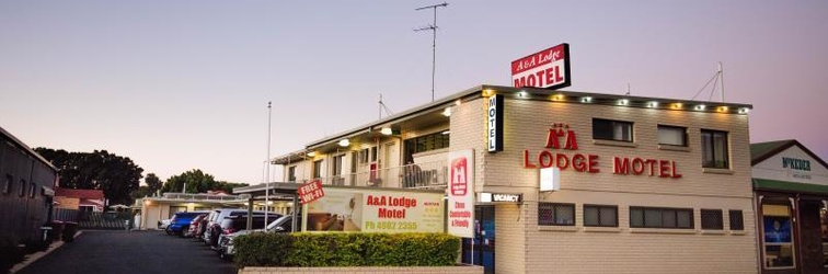 Exterior A and A Lodge Motel Emerald