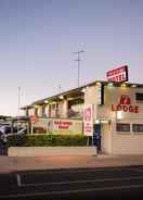 EXTERIOR_BUILDING A and A Lodge Motel Emerald