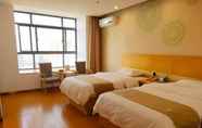 Bedroom 6 GreenTree Inn (Wuxi Huishan, Yangshan Town)