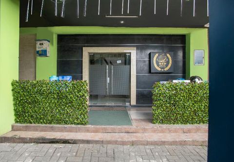 Lain-lain 2971 W&W Executive Hotel