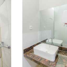 871 Aira Costel 1, 酒店 西爪哇