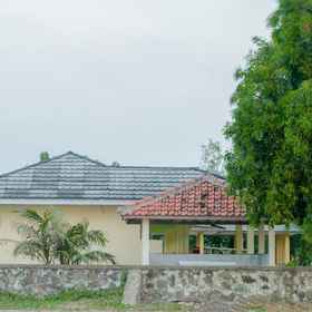 Hotel Ratu Pantai1 , 飯店Warung Mang Edeng