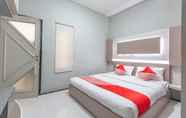 Bedroom 2 Yayah Rooms Syariah