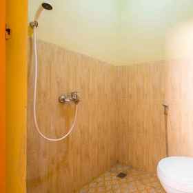 Bumi Eyang Enin Homestay Syariah1 , 飯店Curug Ciparay Tasikmalaya