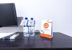 기타 4 1421 Kasmaran Guest House