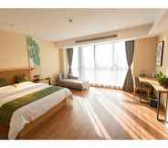 Bedroom 6 Greettree Inn Jieshou Renmin Road Guozhen Plaza