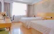 Bedroom 6 7 Days Inn Longnan Wu Du Center Branch
