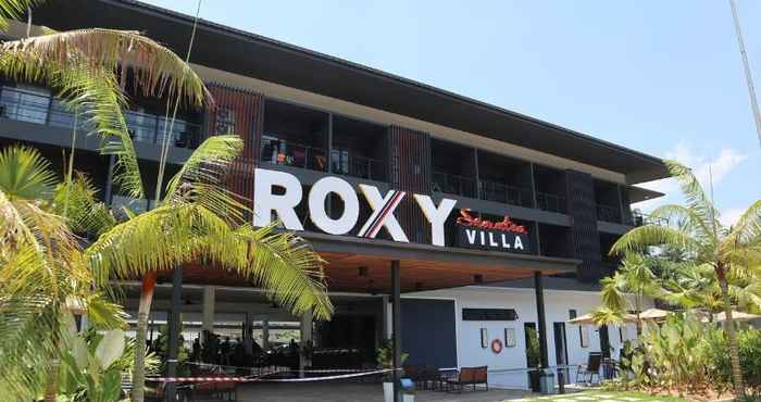 Bangunan Roxy Sematan Canopi