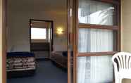 Bedroom 6 Orana Motor Inn