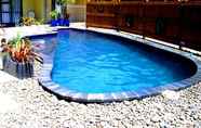 Swimming Pool 3 Orana Motor Inn