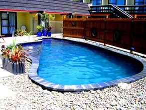 Swimming Pool 4 Orana Motor Inn