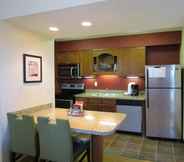 Kamar Tidur 3 Residence Inn Louisville East