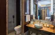 Phòng tắm bên trong 7 Tongxiang Wuzhen Yuexiang Inn