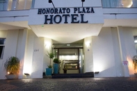 Exterior Honorato Plaza Hotel