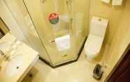 Toilet Kamar 2 Greentree Inn Shandong Zoucheng Railway Station Hu