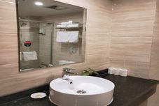 客室内バスルーム Shell Hotel Tianjin Xiqing District Zhongbei Town