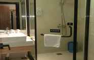 In-room Bathroom 7 Greentree Inn Shandong Jining Zoucheng East Kuangj