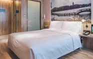 Bedroom 5 Atour Hotel Xiasha Branch