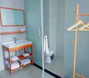 In-room Bathroom 4 Shell Wuxi Liangxi District Zhongshan Road Hotel