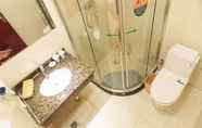 In-room Bathroom 7 Greentree INN Linyi Lvnan Tianqiao