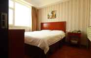 Kamar Tidur 2 Greentree Inn Yantai Xingfu Road Marina Plaza Expr