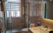 In-room Bathroom 2 Greentree Inn Huanggang City Wuxue City Kanjiang A