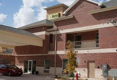 Lainnya 7 The Bungalows Hotel Event Center