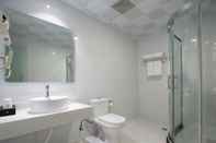 Phòng tắm bên trong Greentree Inn Qinhuangdao Beidaihe