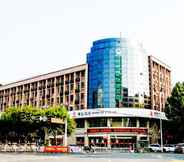 Exterior 4 GreenTree Inn HeNan QinYang Middle HuaiFu Rd.