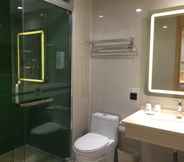 In-room Bathroom 5 Greentree Inn Bozhou Chunyu Motor City Express