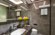 In-room Bathroom 3 Ramada By Wyndham Jianyang