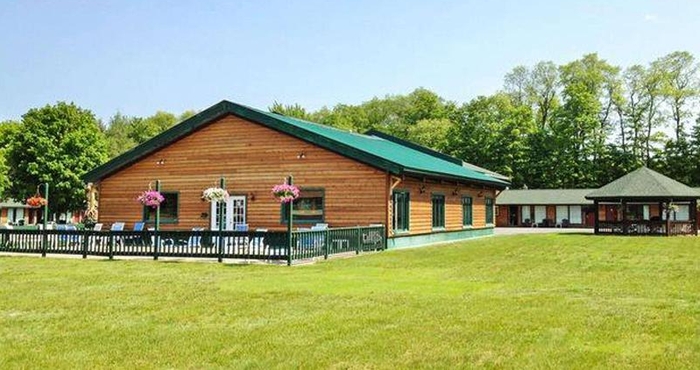 Exterior Adirondack Lodge Old Forge by Magnuson Worldwide