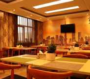 Restaurant 2 Shell Rizhao Donggang District Bus Station Hotel