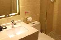 In-room Bathroom Shell Rizhao Donggang District Bus Station Hotel