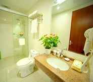 In-room Bathroom 2 Greentree Inn Suzhou Exhibition Center High Speed